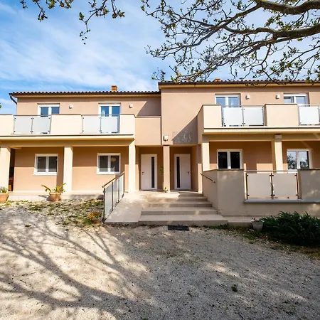 펜션 Veronika 빈쿠란