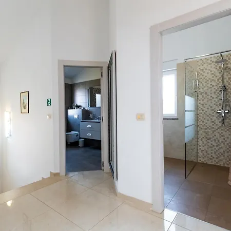 Ferienhaus Veronika Vinkuran
